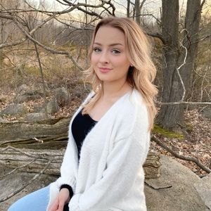 Meet your Posher, Maddi